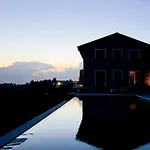 New With Infinity Pool Near Acqui Terme *