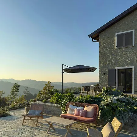 New With Infinity Pool Near Acqui Terme