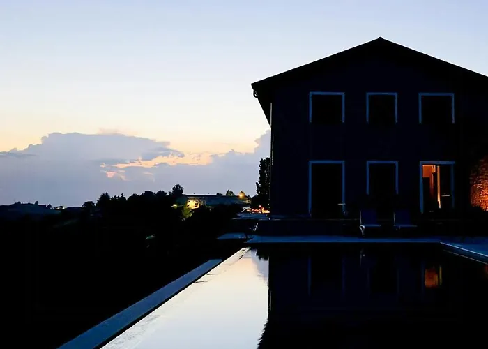 New With Infinity Pool Near Acqui Terme *